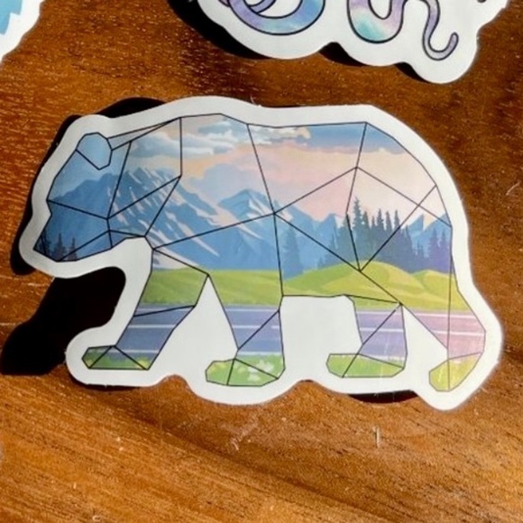 Geometric Bear Sticker - Picture 4 of 7